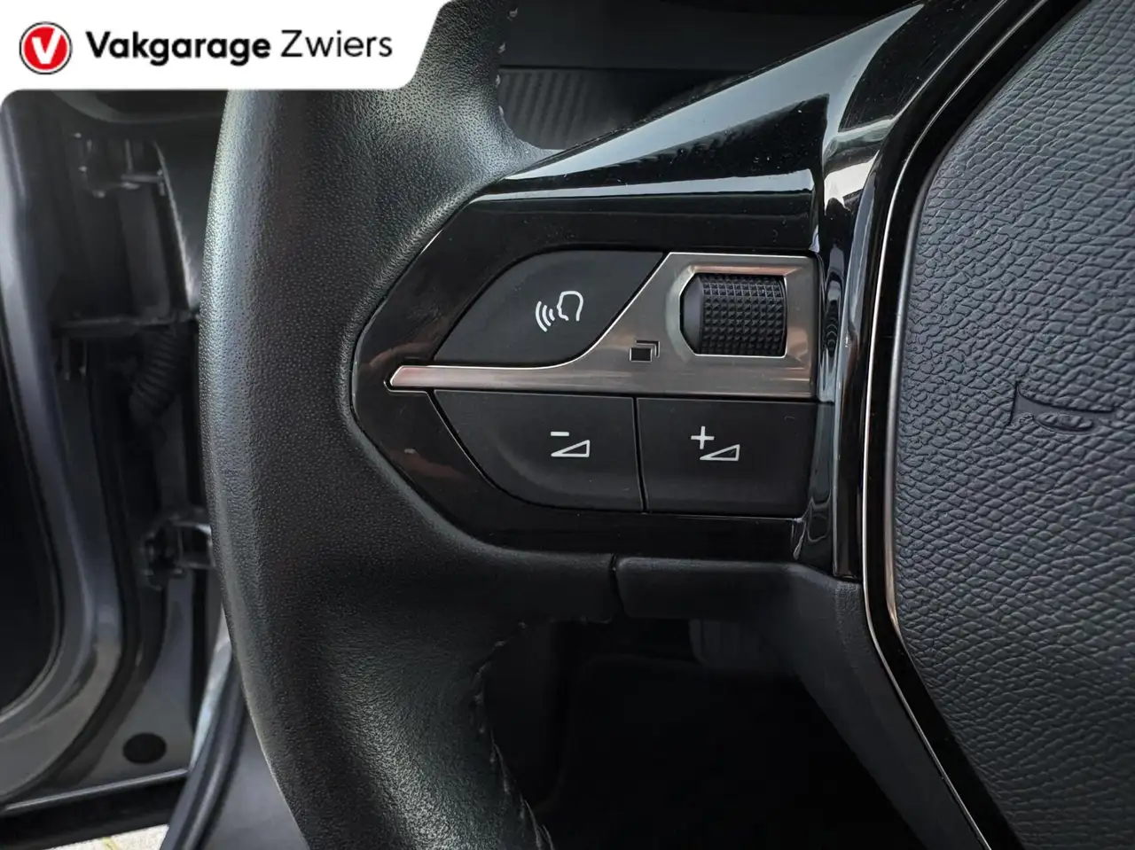 Peugeot E-2008 EV Blue Lease Allure 50 kWh SOH90.3% 3-Fase 3D I-c, миниатюра 13