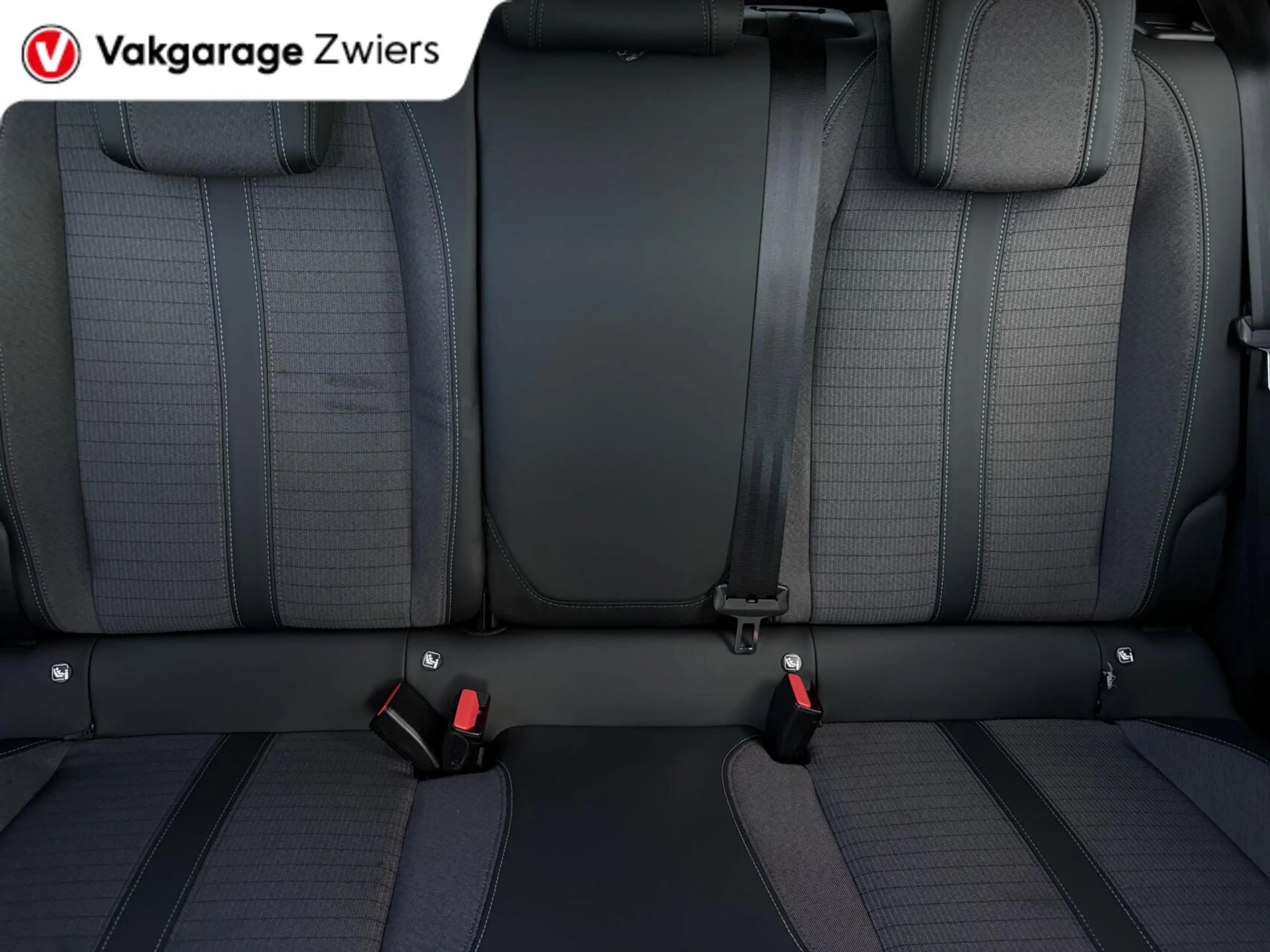 Peugeot e-2008 EV Blue Lease Allure 50 kWh|SOH90.3%|3-Fase|3D I-c — photo 37