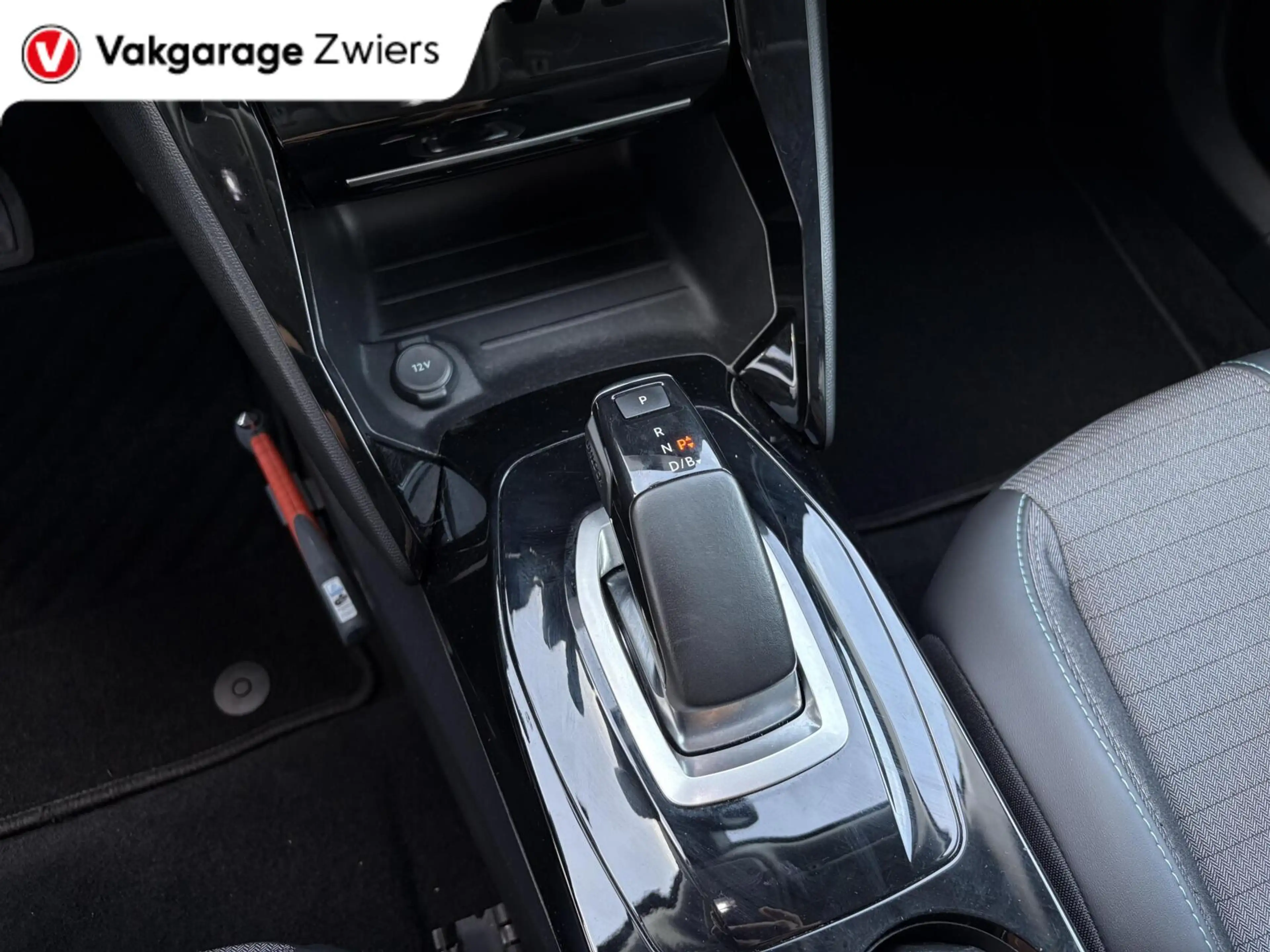 Peugeot e-2008 EV Blue Lease Allure 50 kWh|SOH90.3%|3-Fase|3D I-c — photo 5