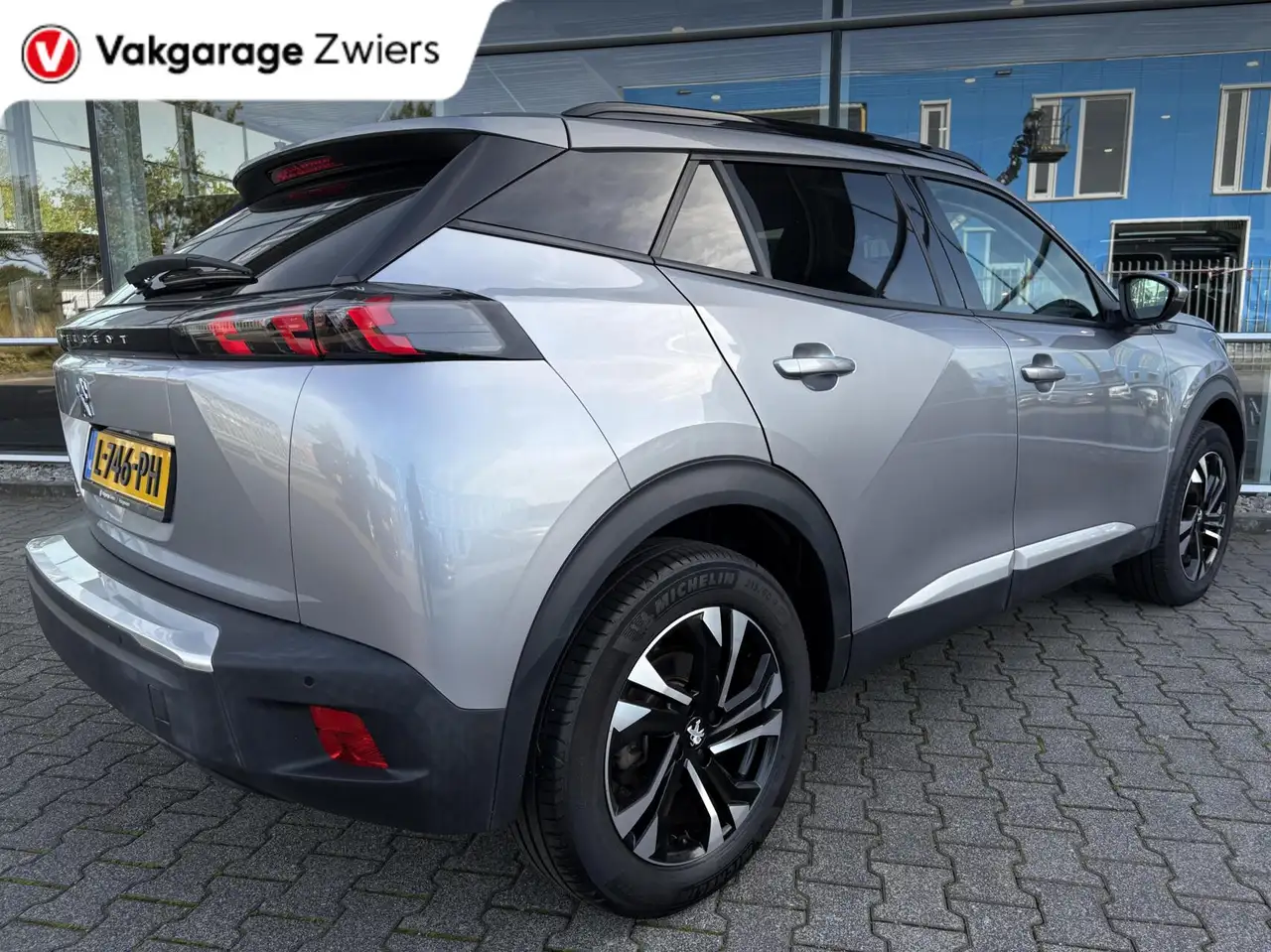 Peugeot E-2008 EV Blue Lease Allure 50 kWh SOH90.3% 3-Fase 3D I-c, миниатюра 6