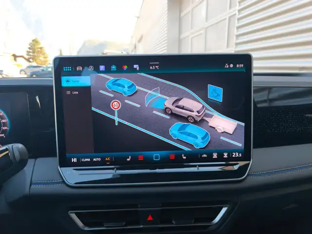 Volkswagen Tiguan R-Line TDI 4MOTION DSG Ansicht 10