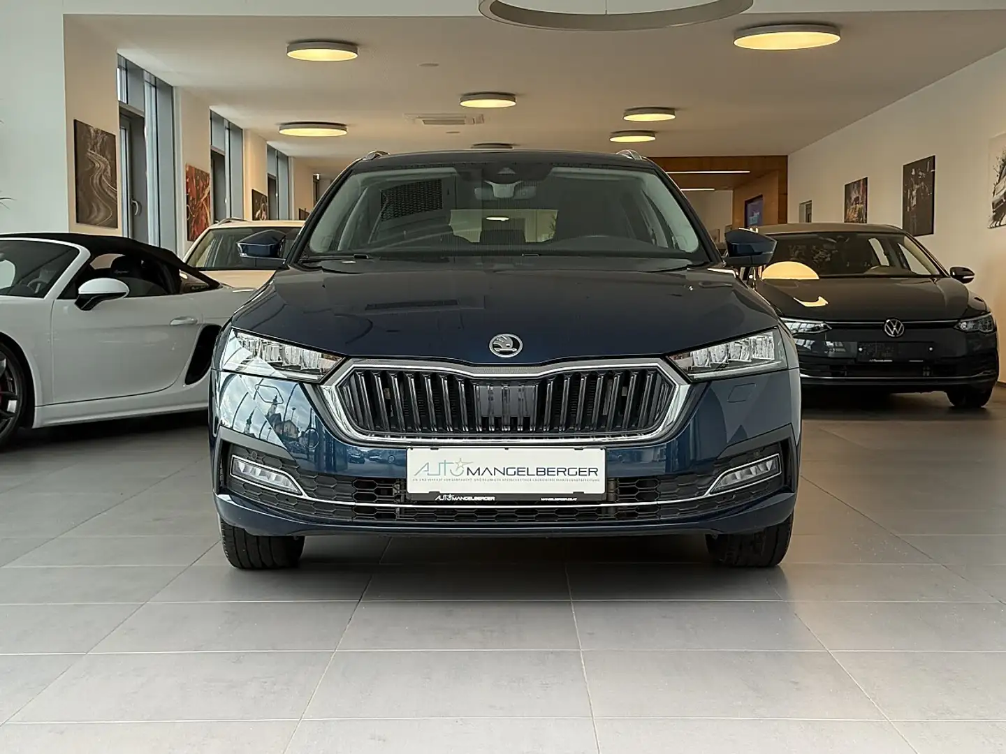 Skoda Octavia Combi 2,0 TDI Style DSG Blau - 2