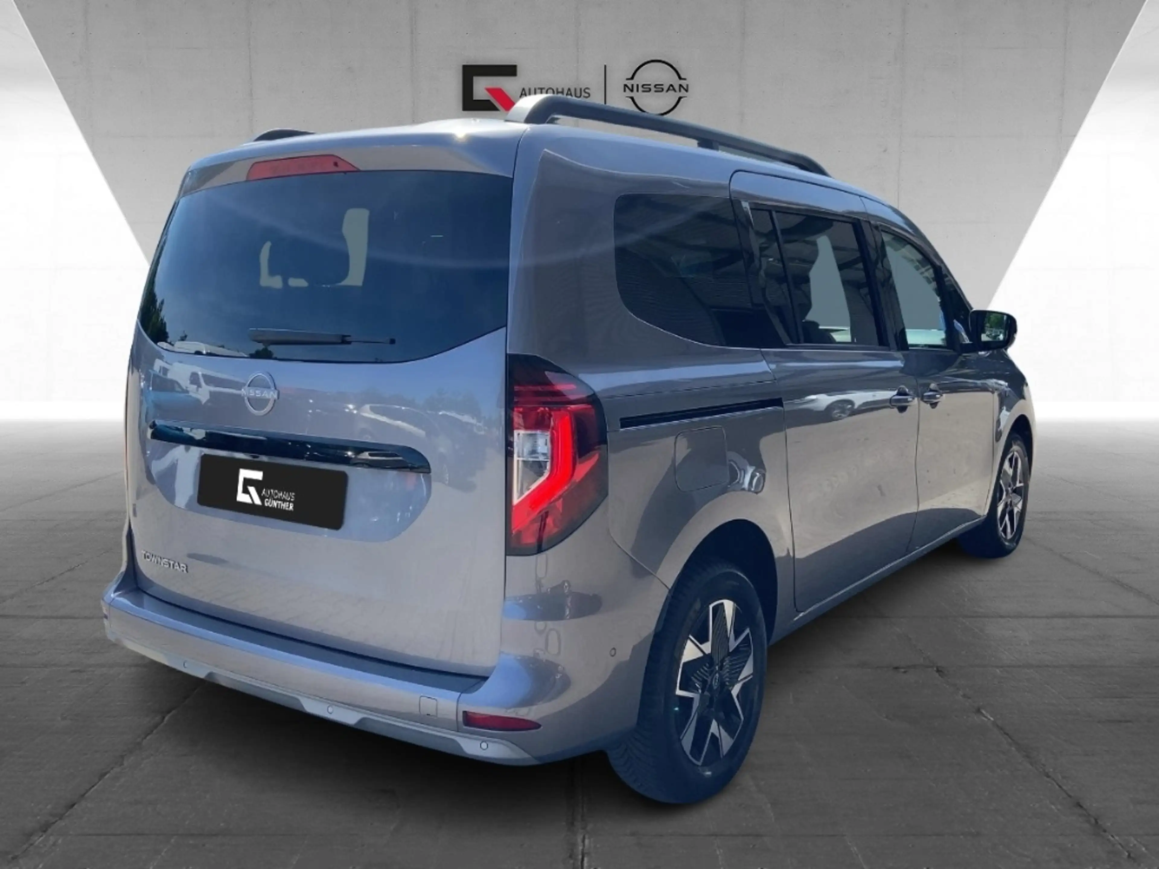 Nissan Townstar TEKNA Kombi L2 Automatik/LED/Navi/360°/Assist.Pro — photo 4