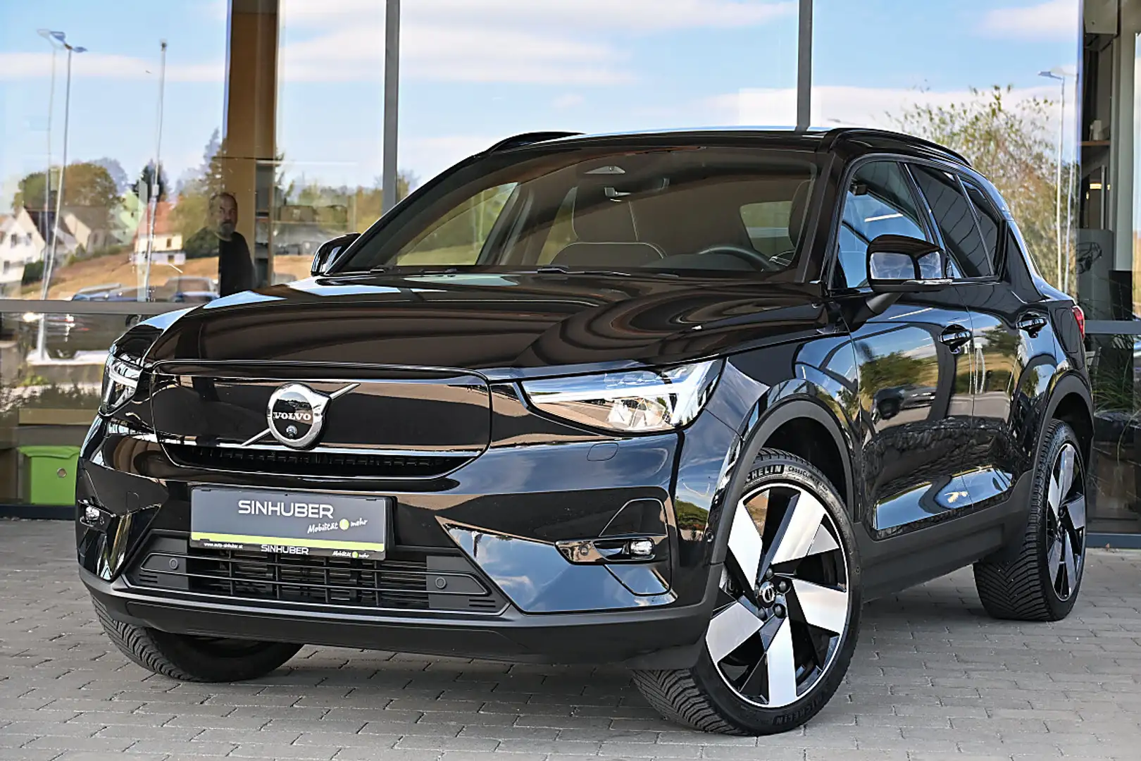 Volvo XC40 Recharge Pure Electric 78kWh Recharge Twin Ulti... Schwarz - 1