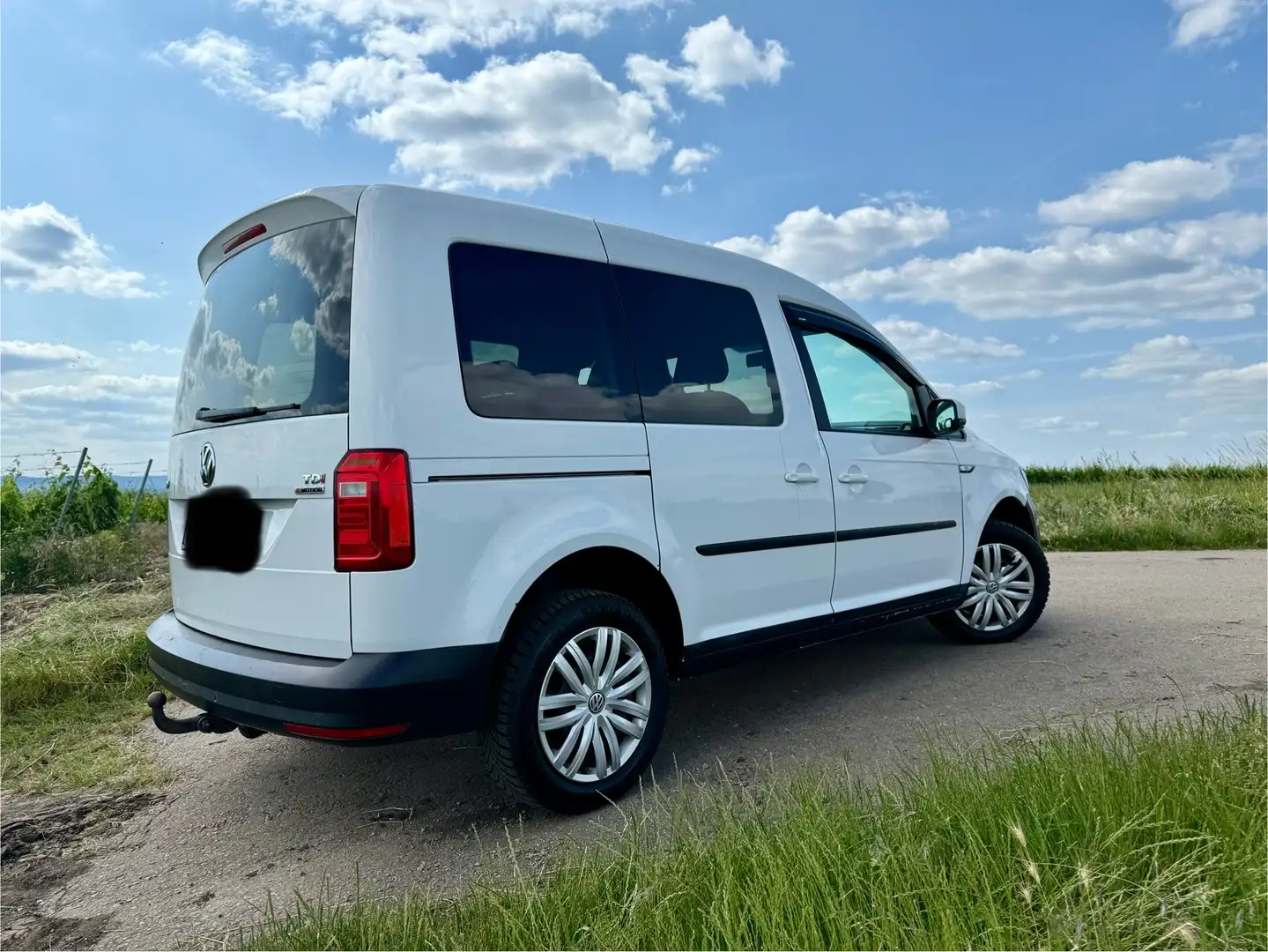 Volkswagen Caddy Kombi Comfortline 2,0 TDI 4MOTION - 2