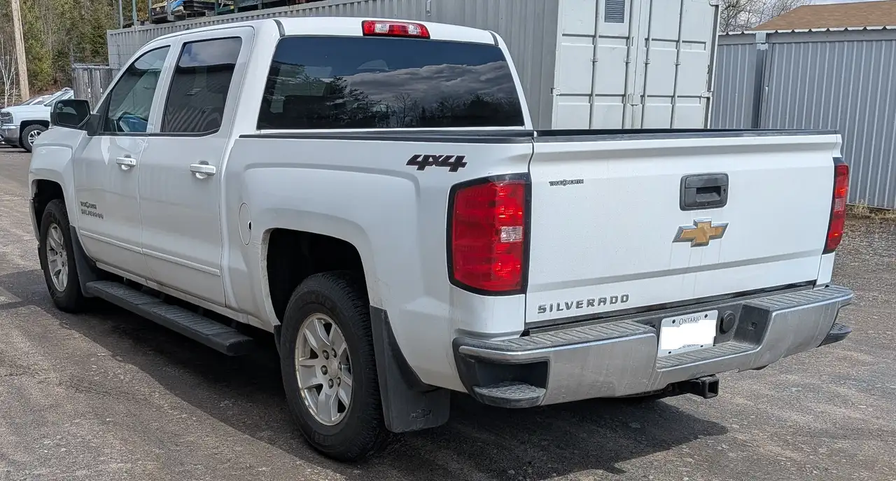 Chevrolet Silverado 1500 снимка Chevrolet Silverado 1500