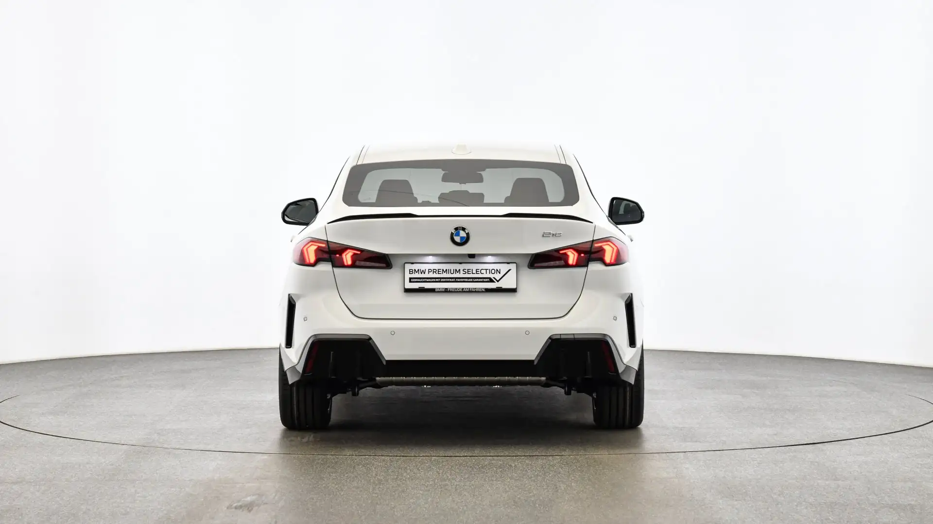BMW 216 i Weiß - 2