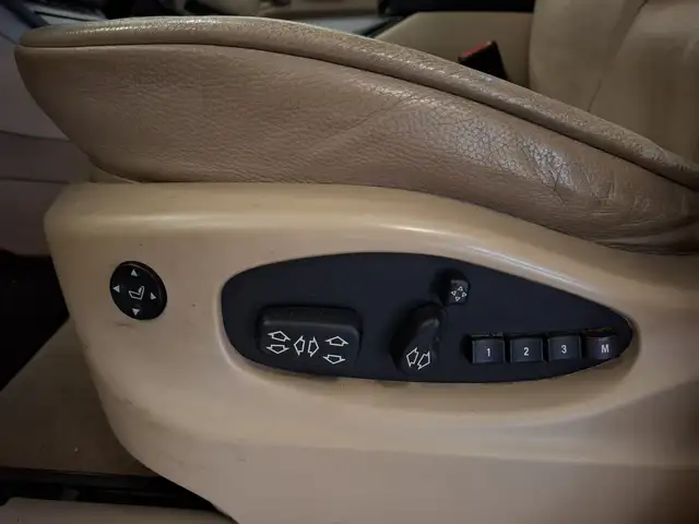 BMW X5 view 13