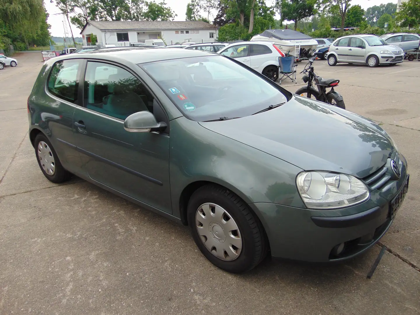 Volkswagen Golf GolfV 1.6 /Klimaautomatik/ elektrisch Einparkhilfe Groen - 1