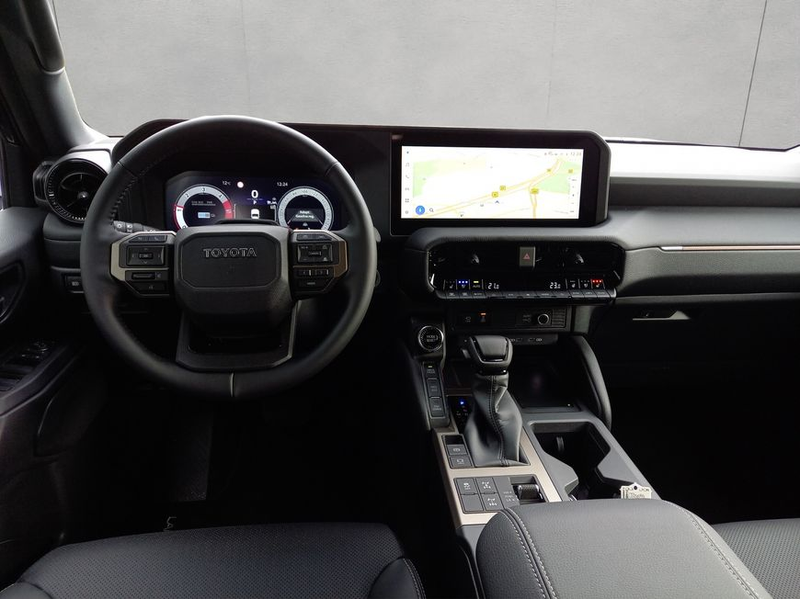 Toyota Land Cruiser 2.8 D Mild-Hybrid Executive AHK WKR — photo 13