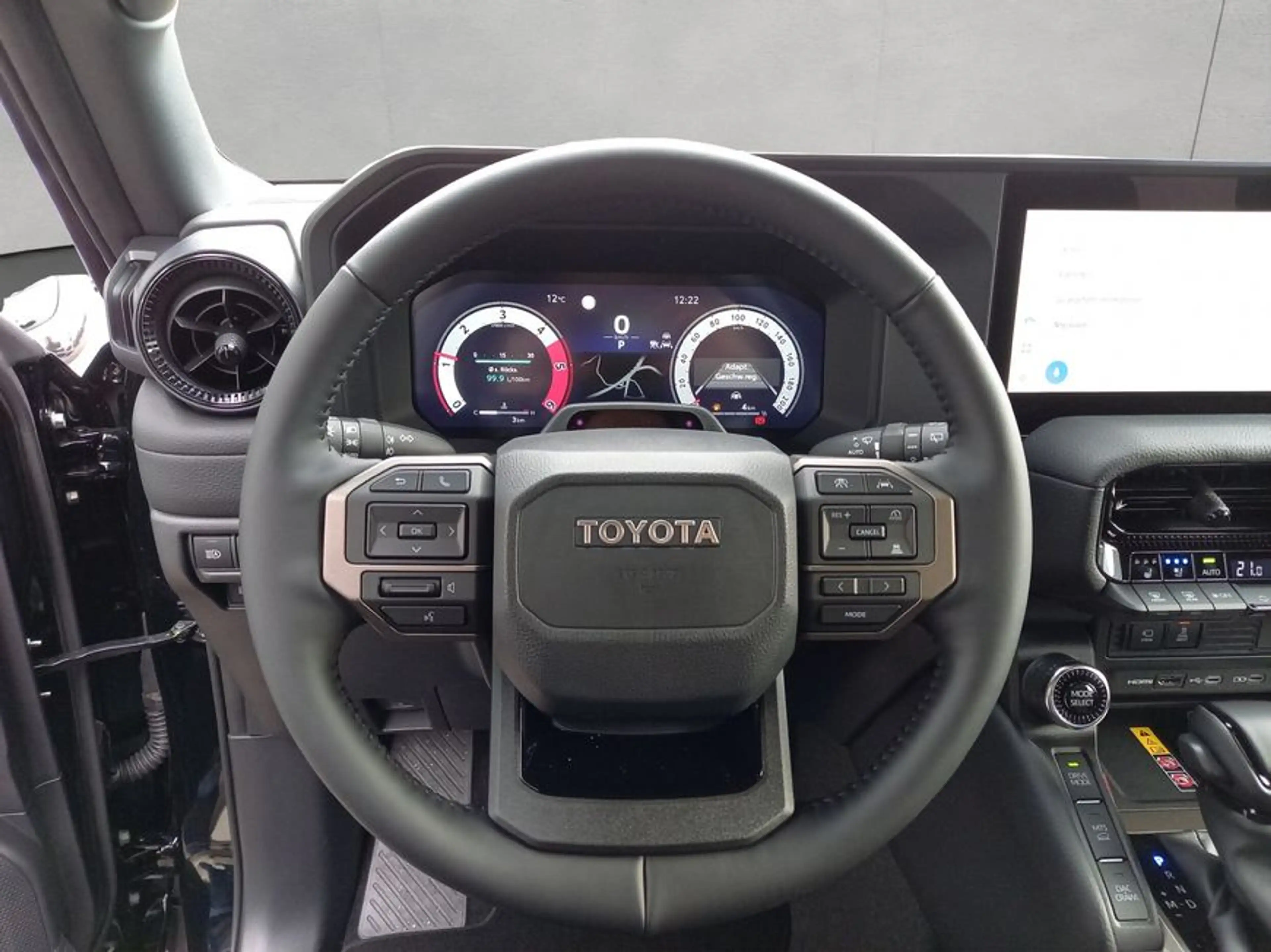Toyota Land Cruiser 2.8 D Mild-Hybrid Executive AHK WKR — photo 11