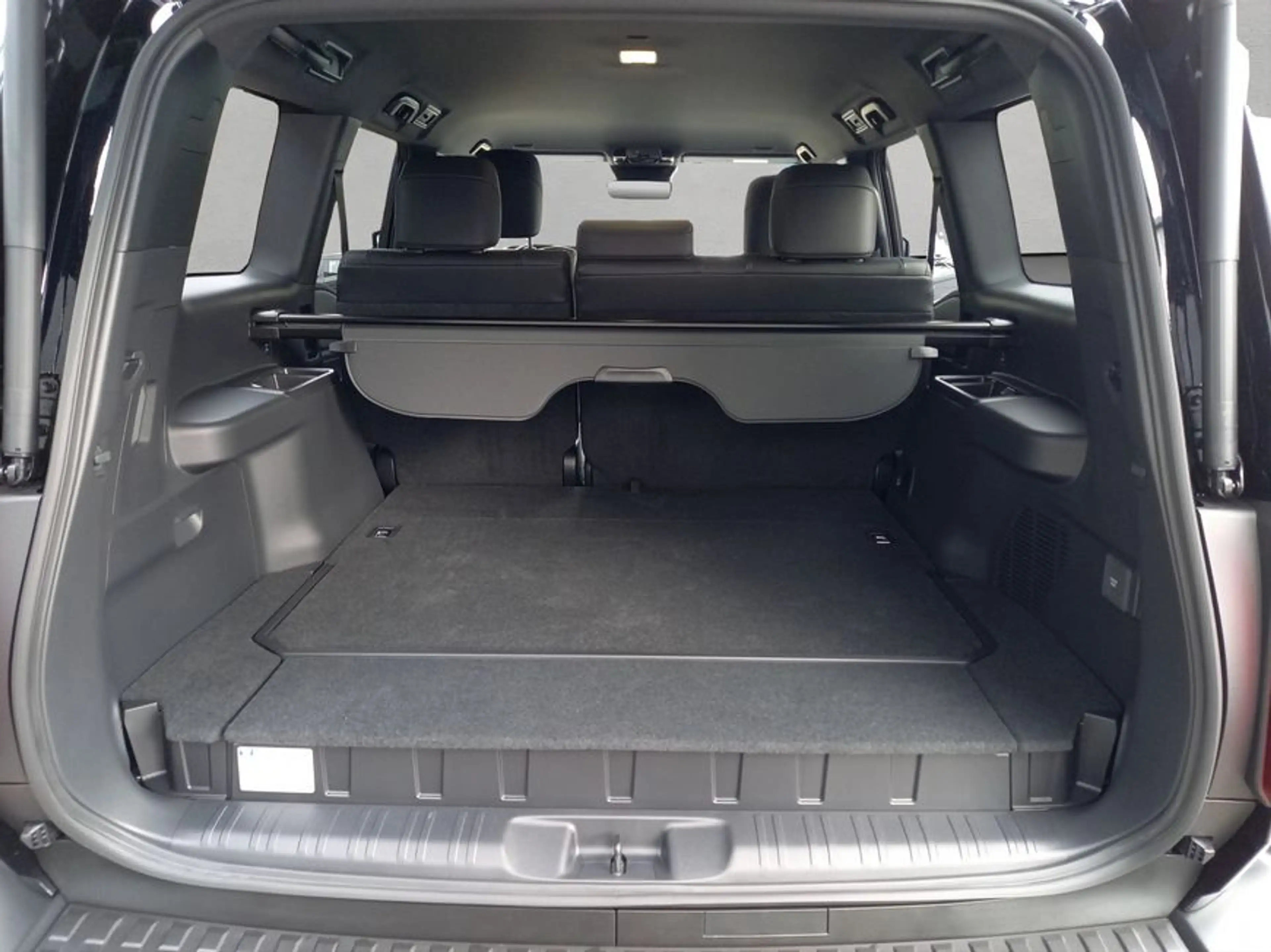 Toyota Land Cruiser 2.8 D Mild-Hybrid Executive AHK WKR — photo 5