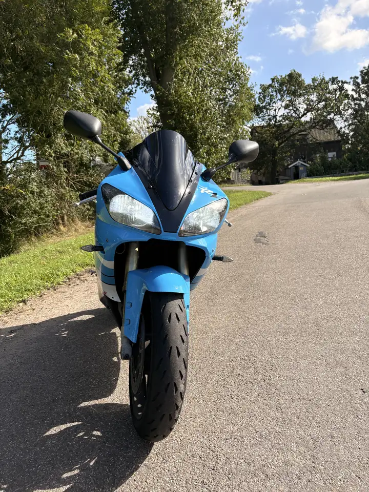 Yamaha YZF-R1