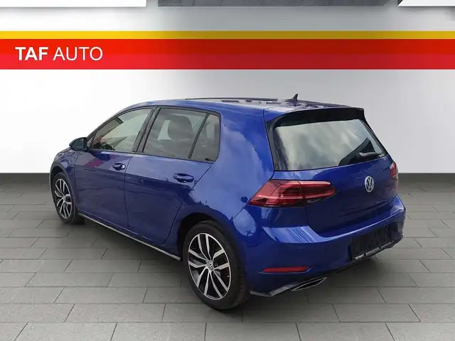 Volkswagen Golf view 10