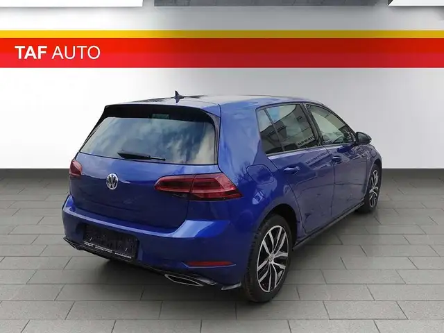 Volkswagen Golf view 11
