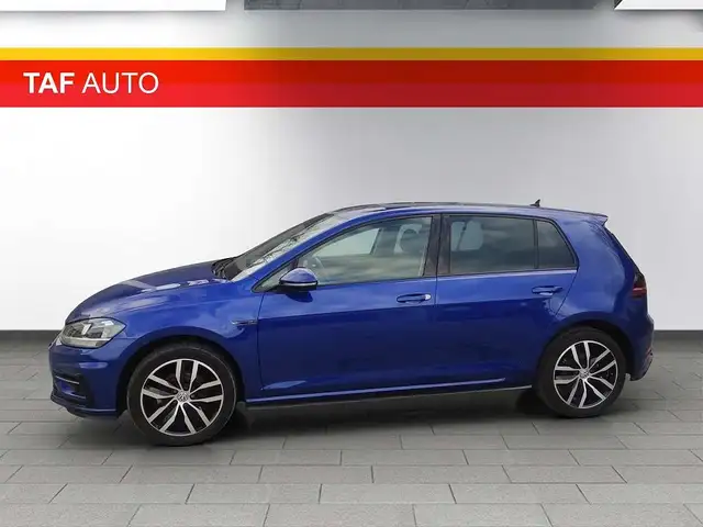 Volkswagen Golf view 4