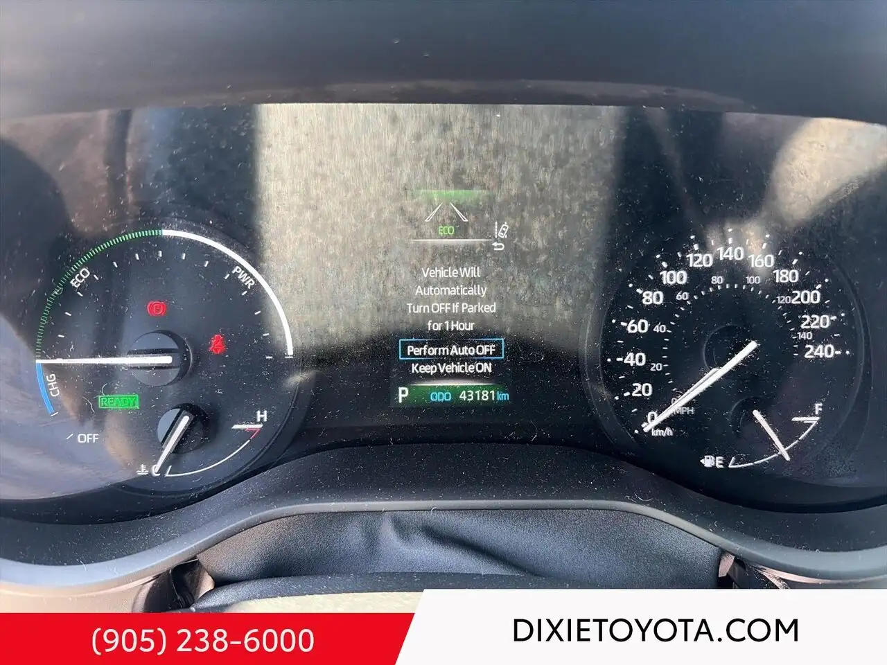 Toyota Sienna снимка Toyota Sienna