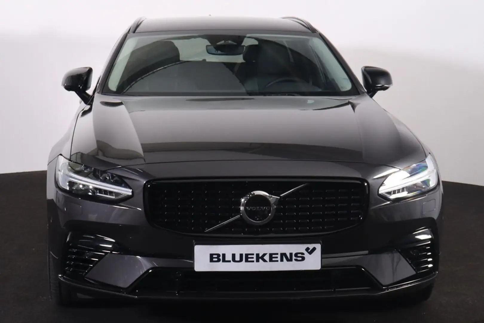 Volvo V90 T6 Recharge AWD Plus Dark - IntelliSafe Assist & S Gris - 2