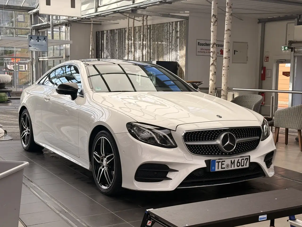 Mercedes-Benz E 220