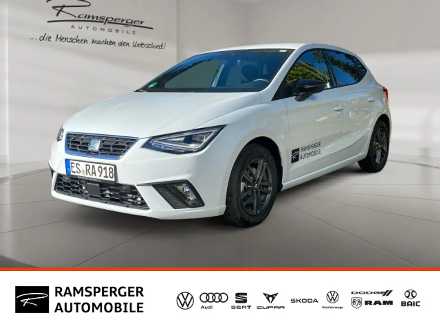 SEAT Ibiza 1.0 TSI DSG FR ACC LED Navi Kamera PDC Weiß - 1