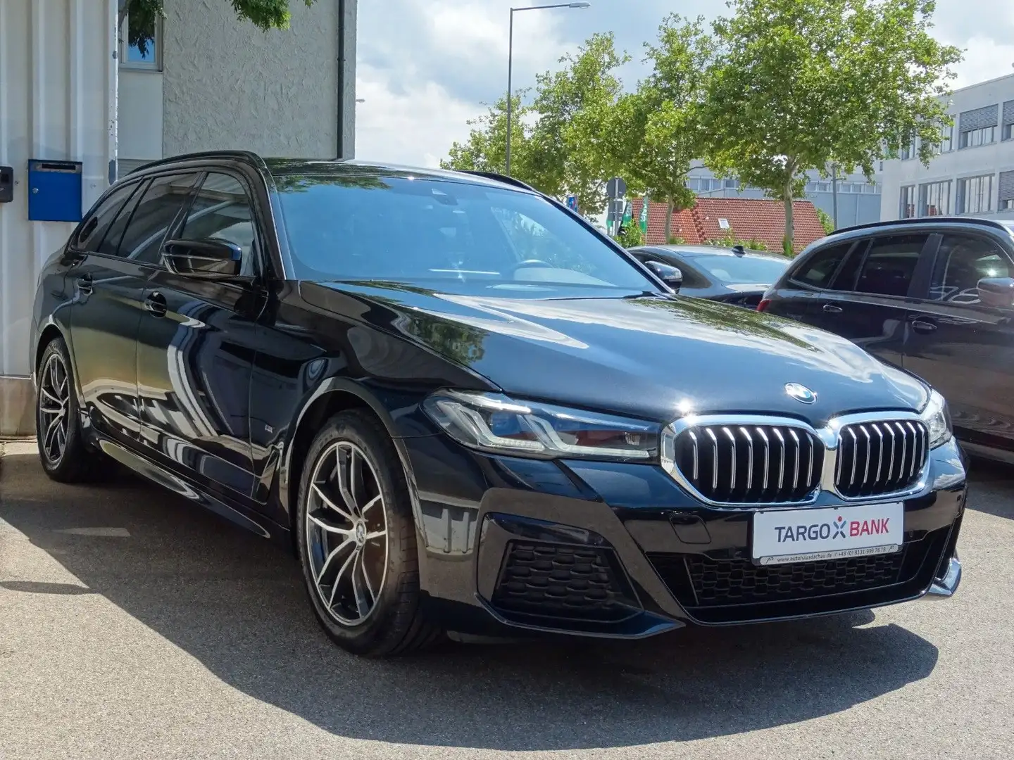 BMW 520 d Touring Aut M Sportpaket LCI Navi Alcan LED Negro - 1