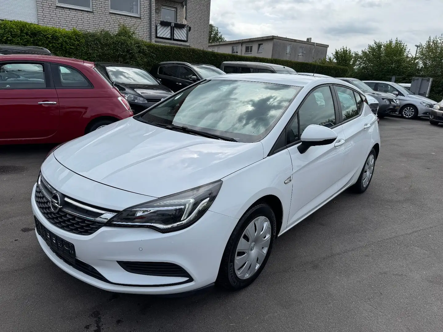 Opel Astra 1.6 Diesel Edition Weiß - 1