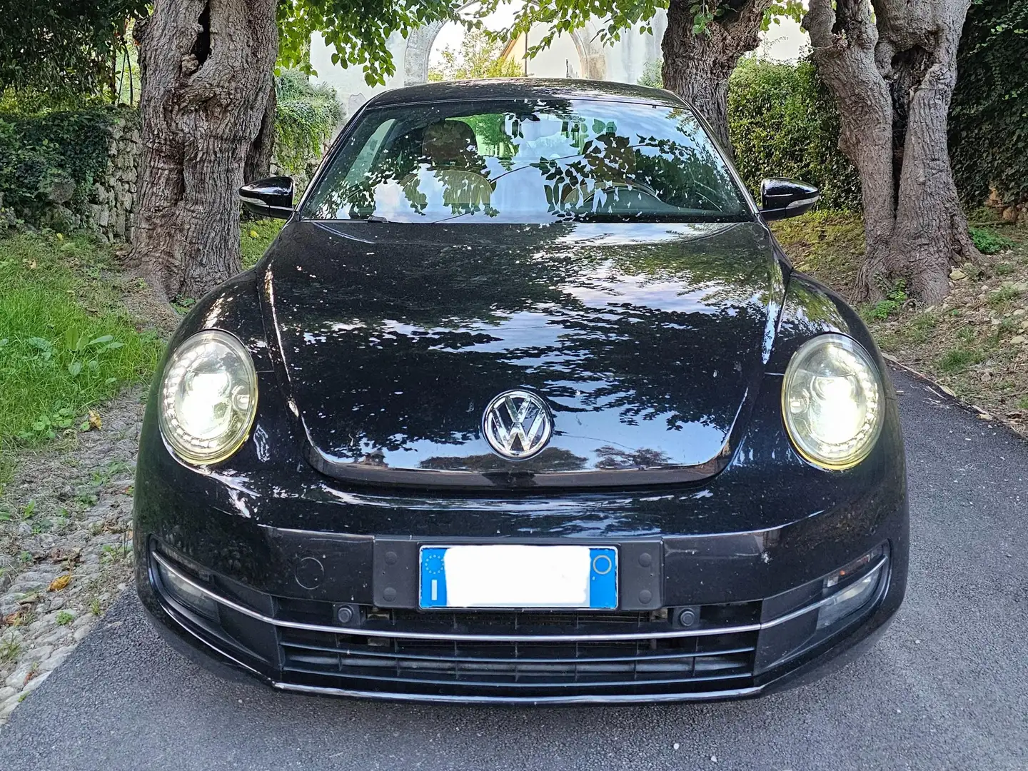 Volkswagen Maggiolino Maggiolino 1.6 tdi Design 105cv Negru - 1