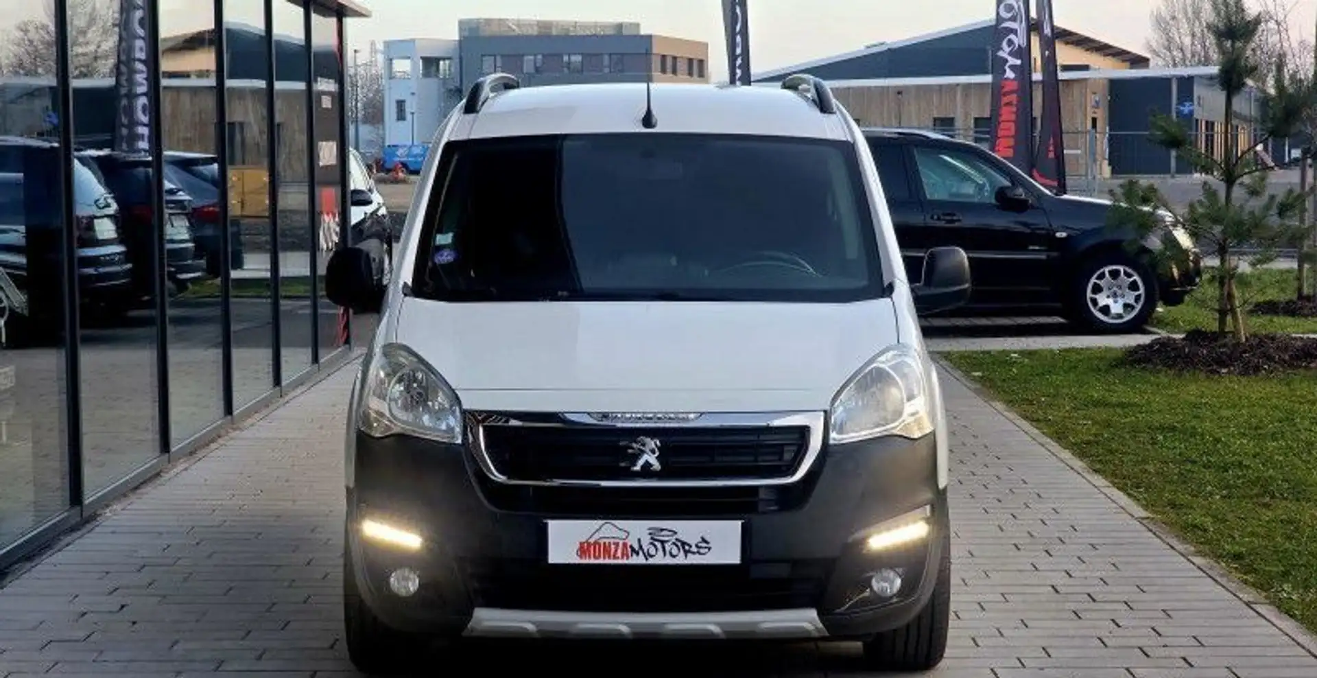 Peugeot Partner Tepee 1.2 PURETECH ACTIVE S&S Blanc - 2