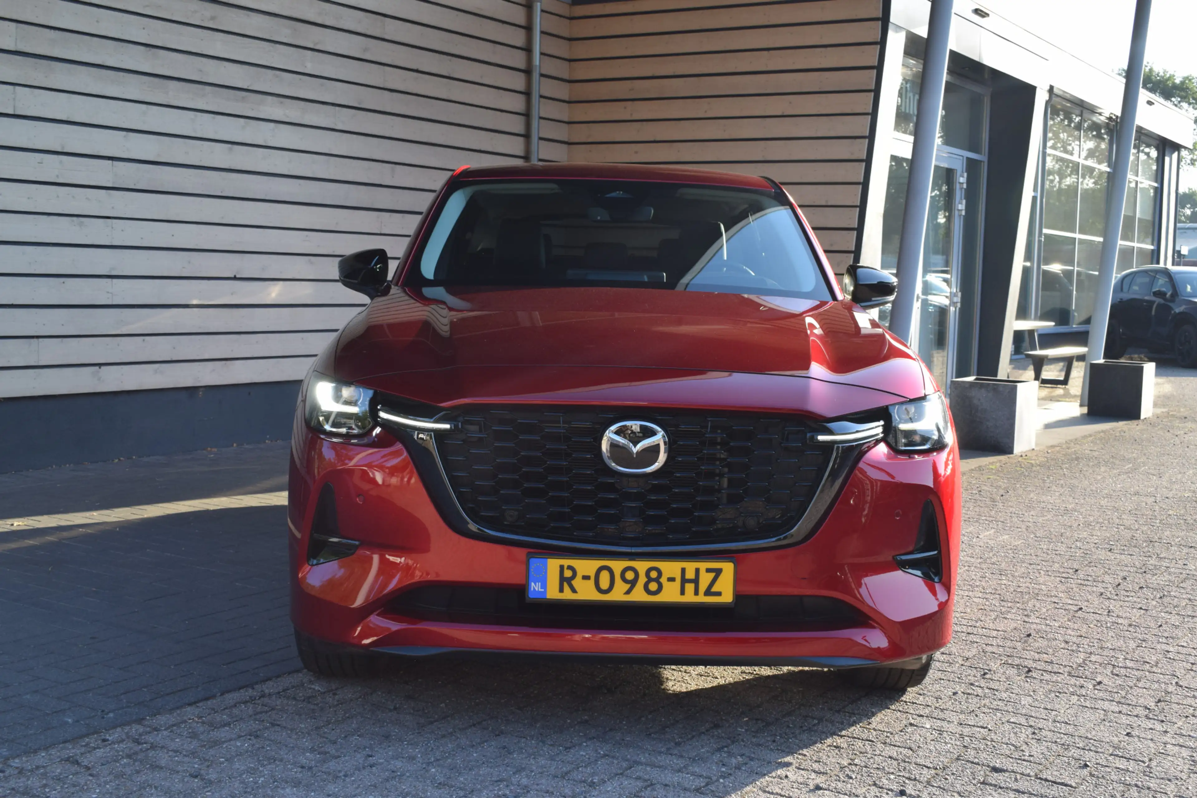 Mazda CX-60 2.5 e-SkyActiv PHEV Homura - Wegklapbare trekhaak — photo 2
