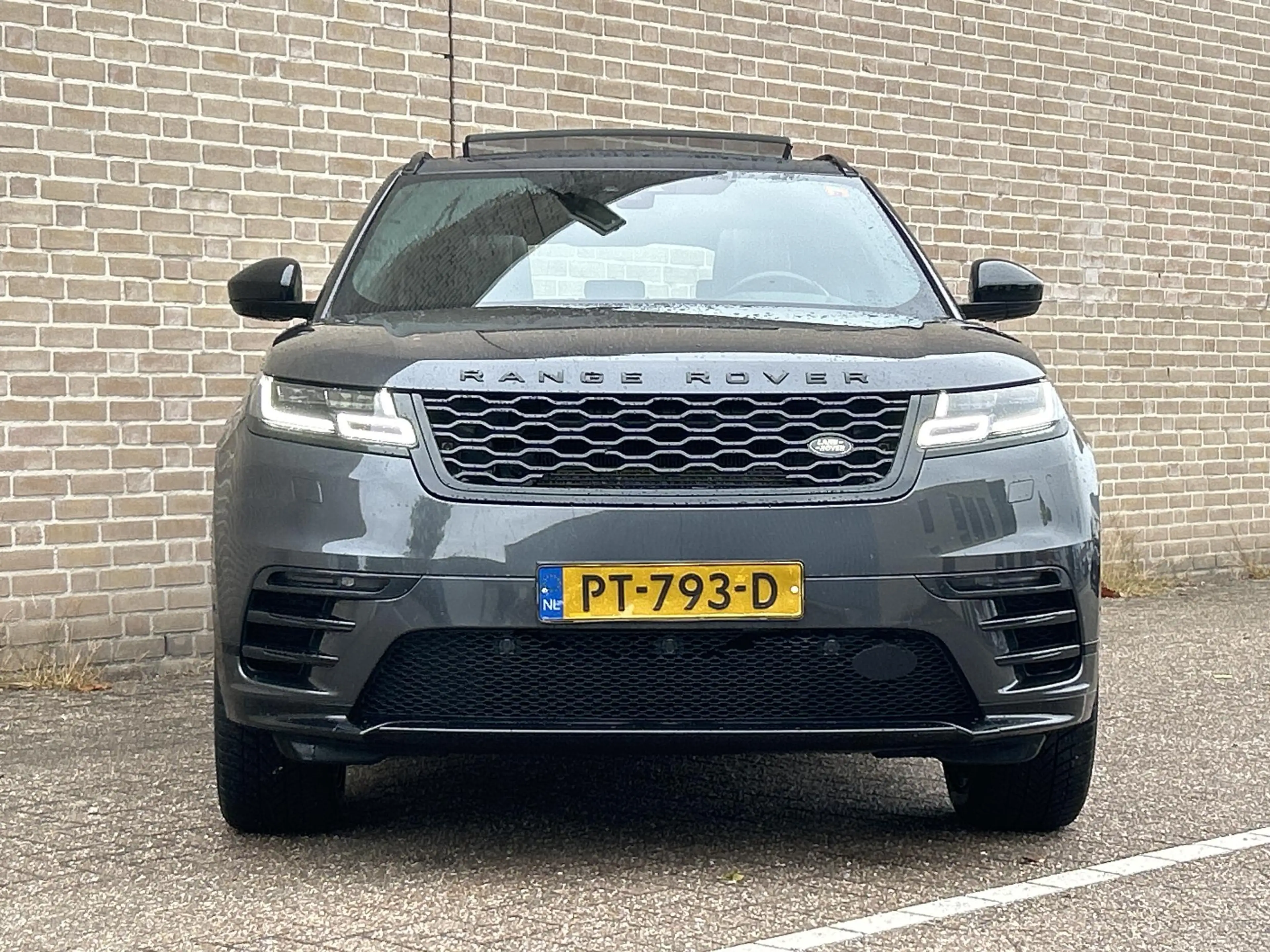 Land Rover Range Rover Velar 2.0 I4 AWD R-Dynamic HSE | Pano | Leder | Meridian — photo 5