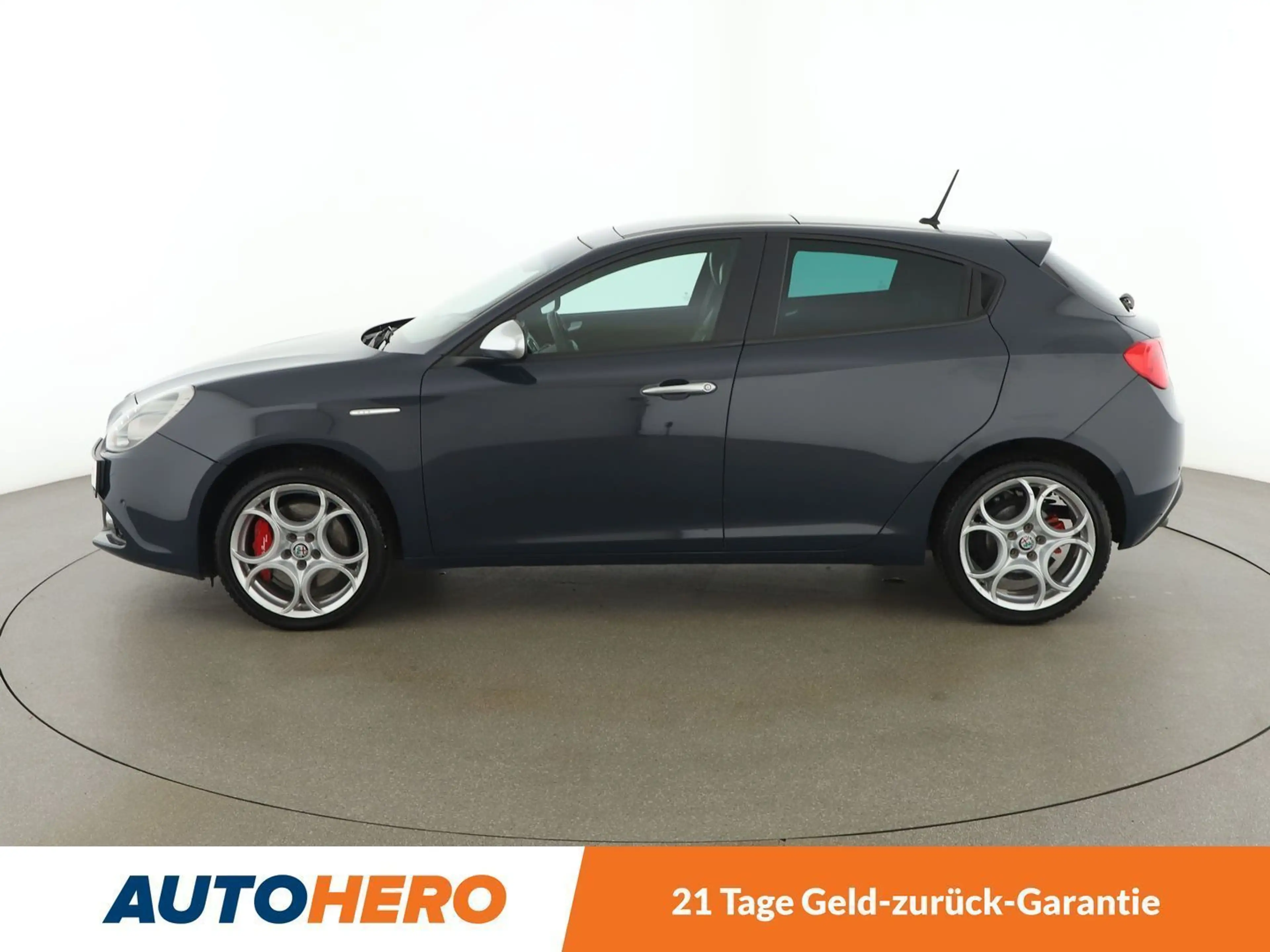 Alfa Romeo Giulietta 1.6 JTD Super Aut. *XENON*TEMPO*KLIMAAUT*SHZ* — photo 3