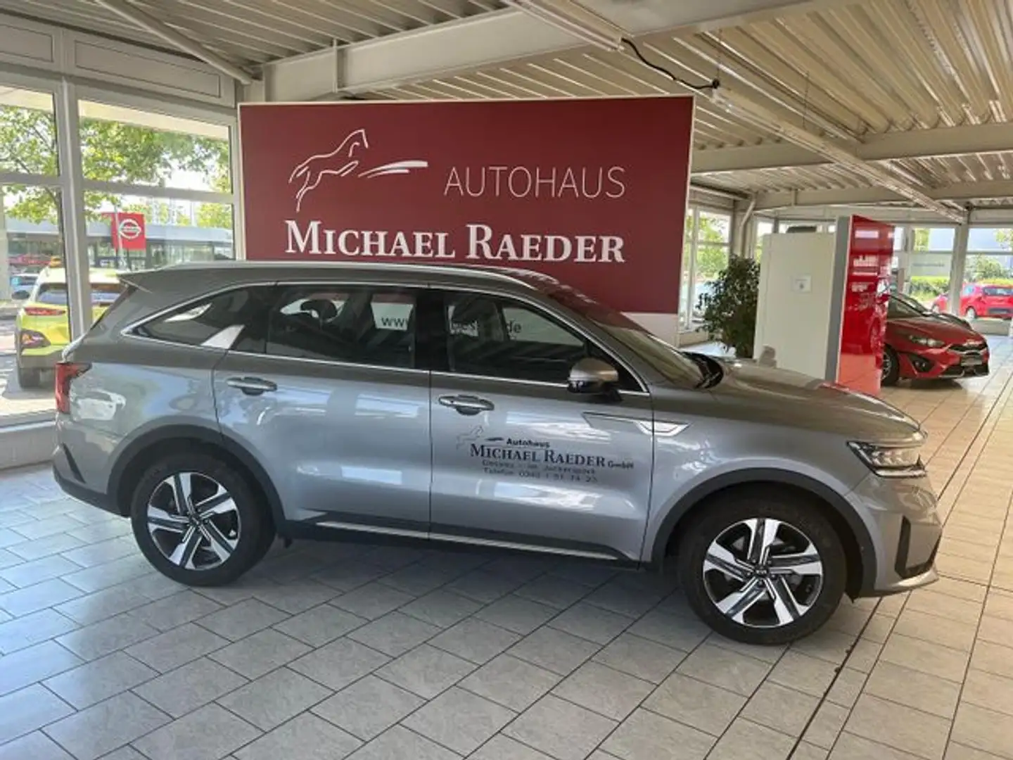 Kia Sorento 1.6 T-GDI Hybrid Aut. LED Navi Leder Gris - 1