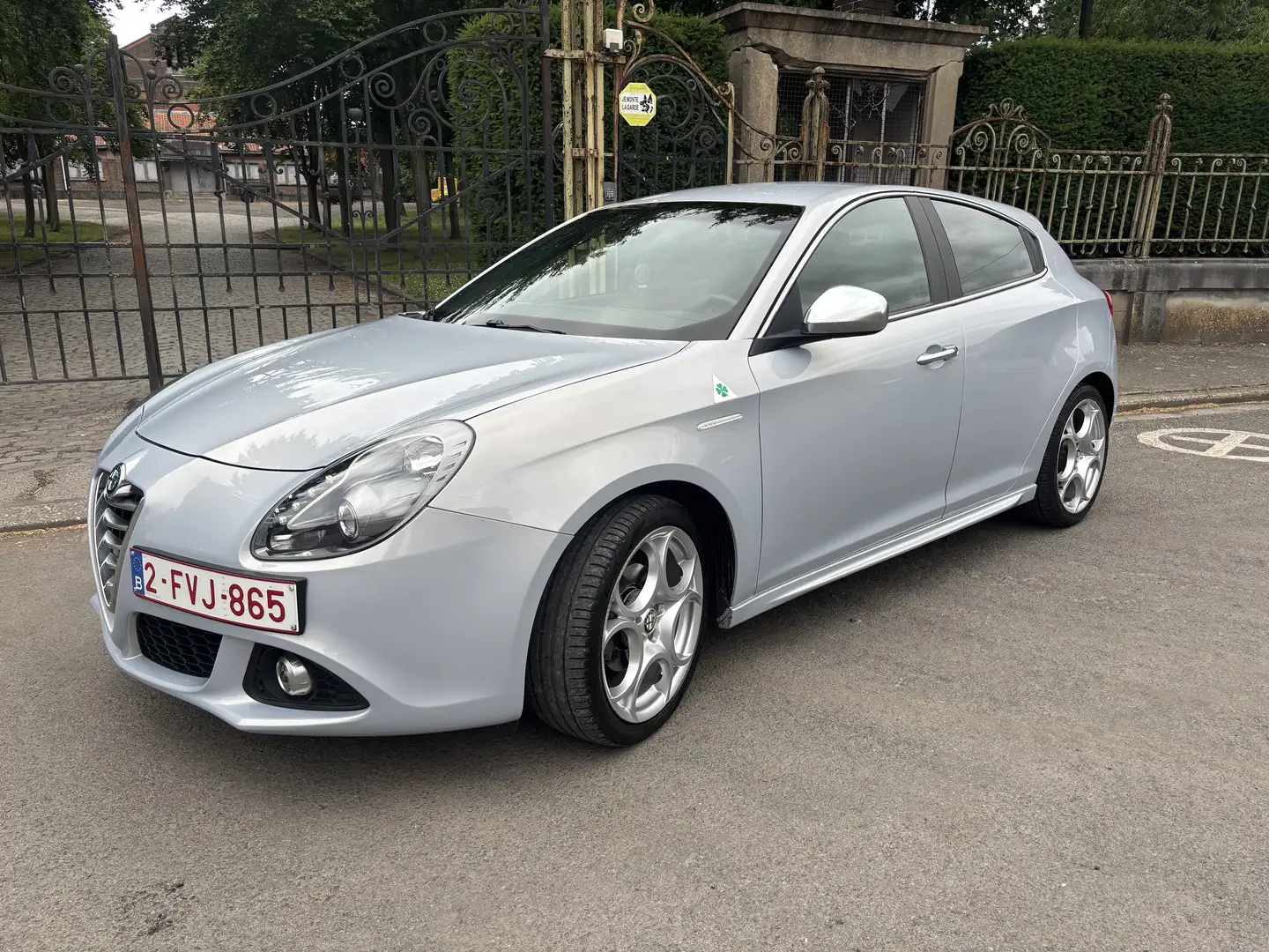 Alfa Romeo Giulietta 1.6 JTDm Distinctive - 2