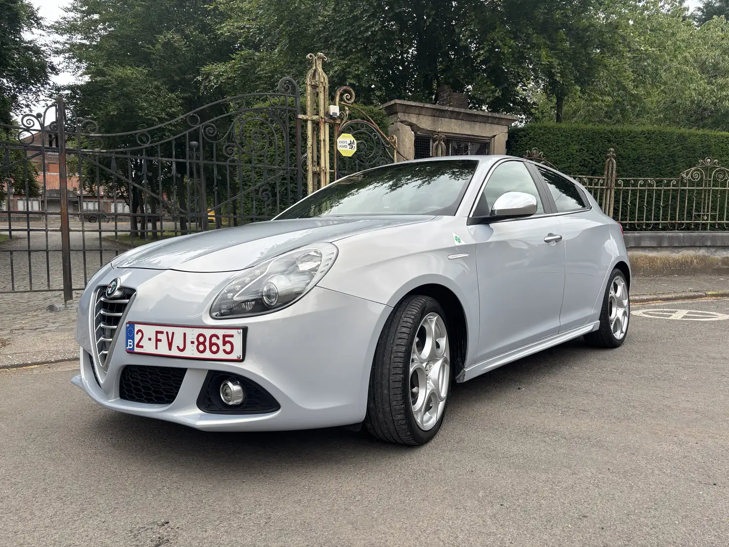 Alfa Romeo Giulietta 1.6 JTDm Distinctive - 1