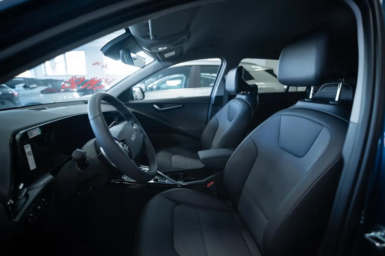 Kia Niro NEW HEV-PHEV 1.6 MY25 PHEV 2WD STYLE 6