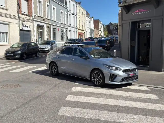 Kia ProCeed / pro_cee'd 1.6 GT Line Premium / 1 ERE MAIN / TOIT OUVRANT PANORAMIQUE