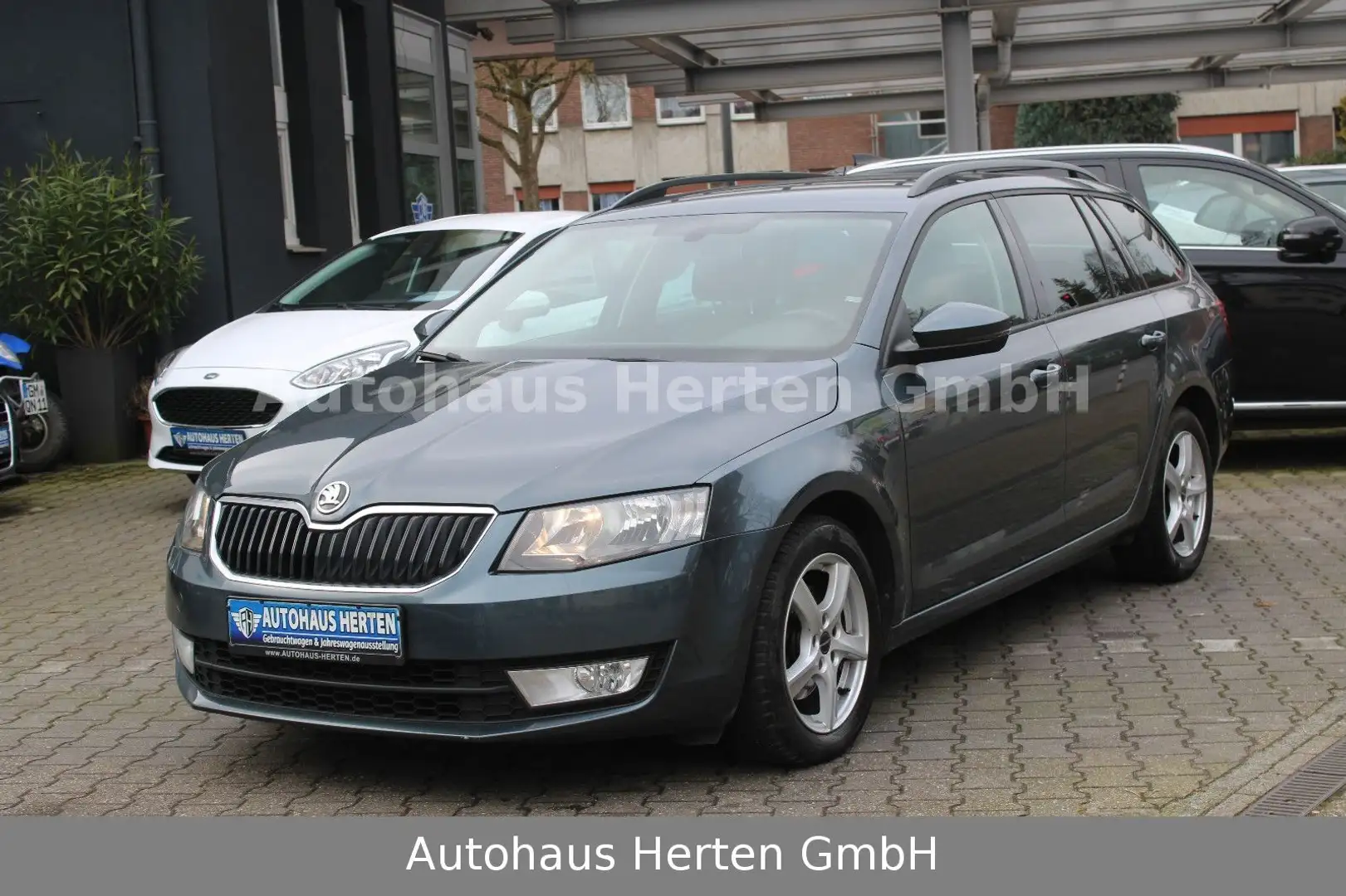Skoda Octavia 2.0 TDI Combi Ambition*DSG*NAVI*2.HAND* Gris - 1
