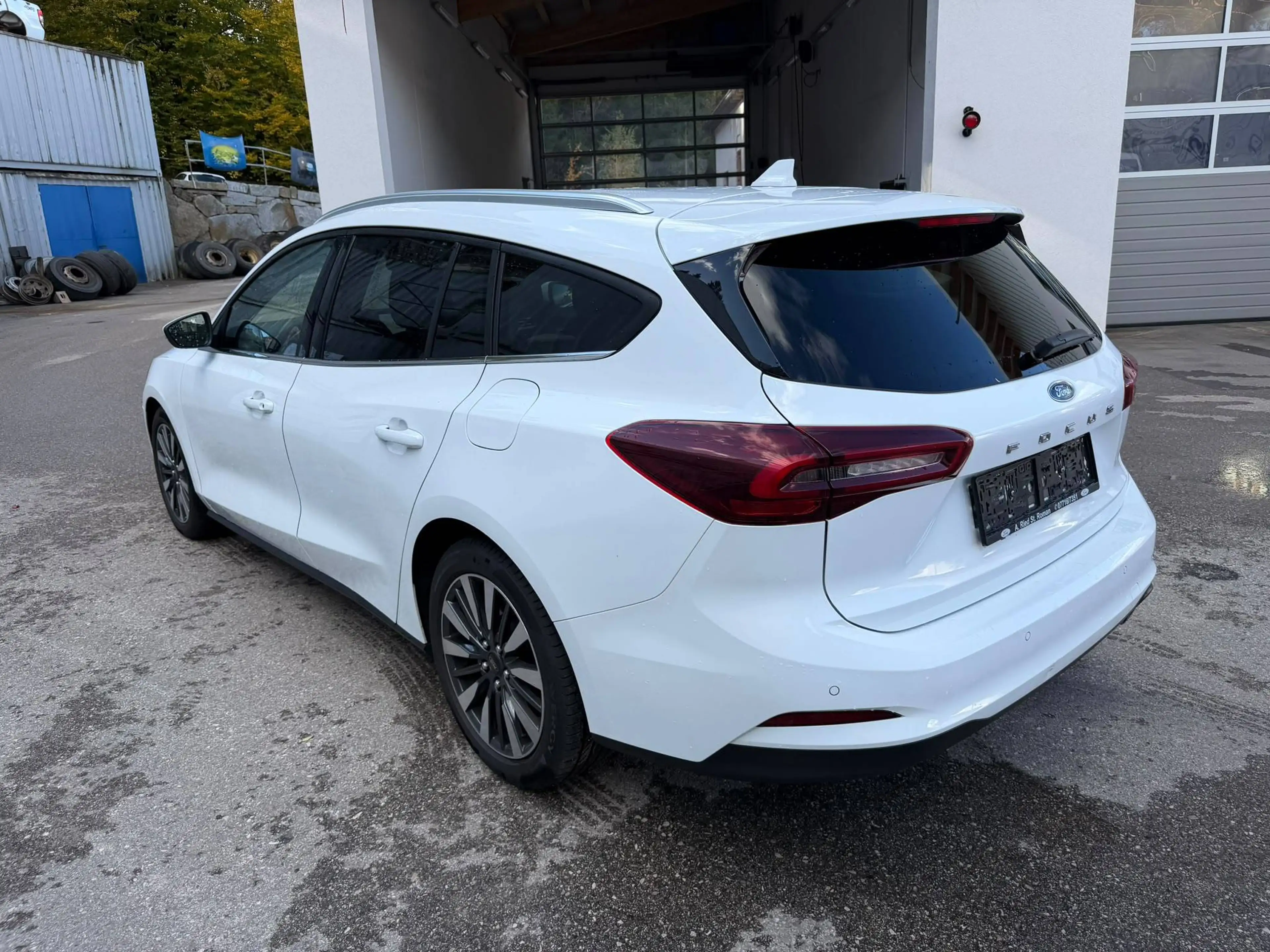 Ford Focus Titanium X, Winterpaket, Navi, Rückfahkamera — photo 6