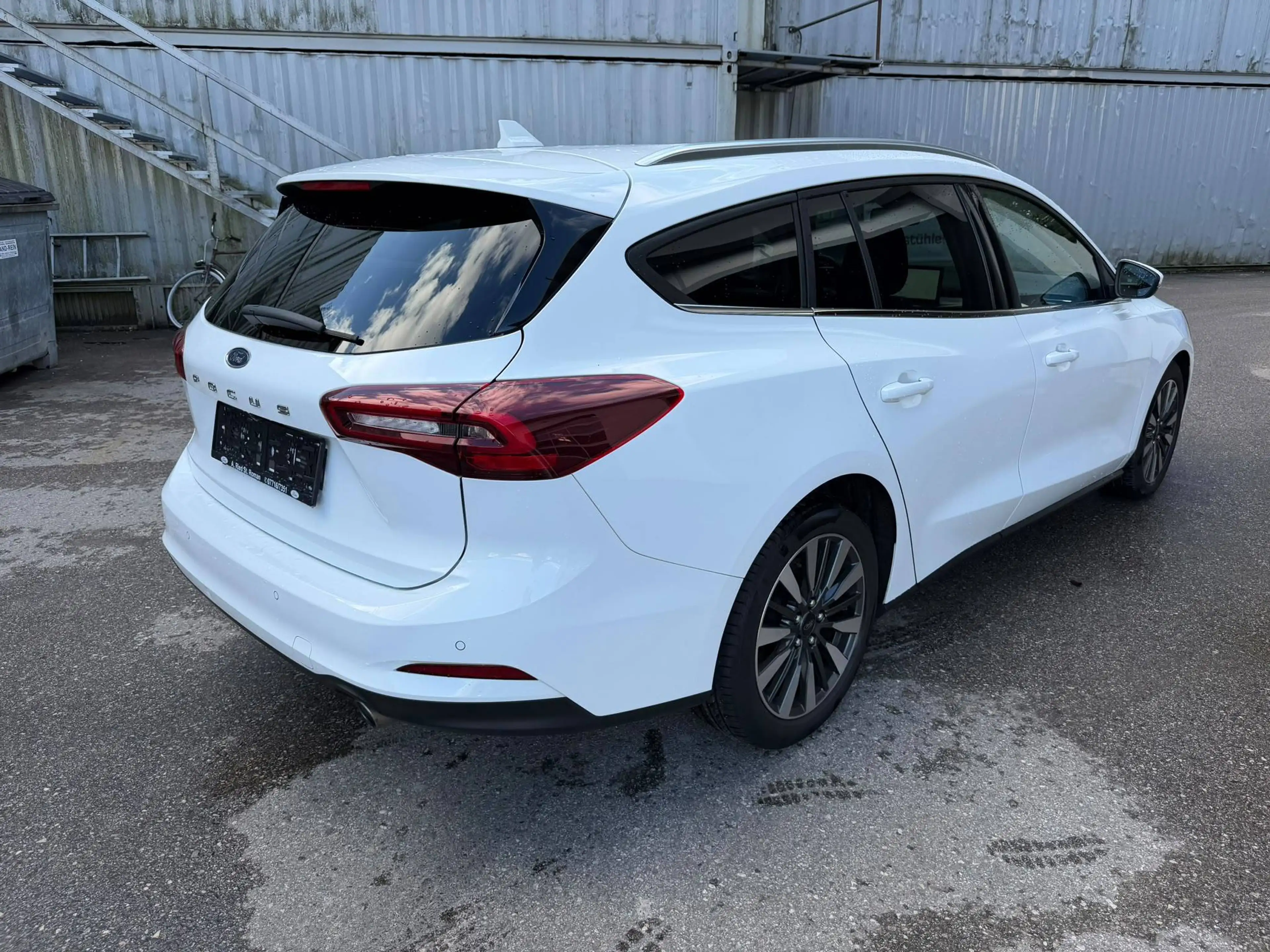 Ford Focus Titanium X, Winterpaket, Navi, Rückfahkamera — photo 5