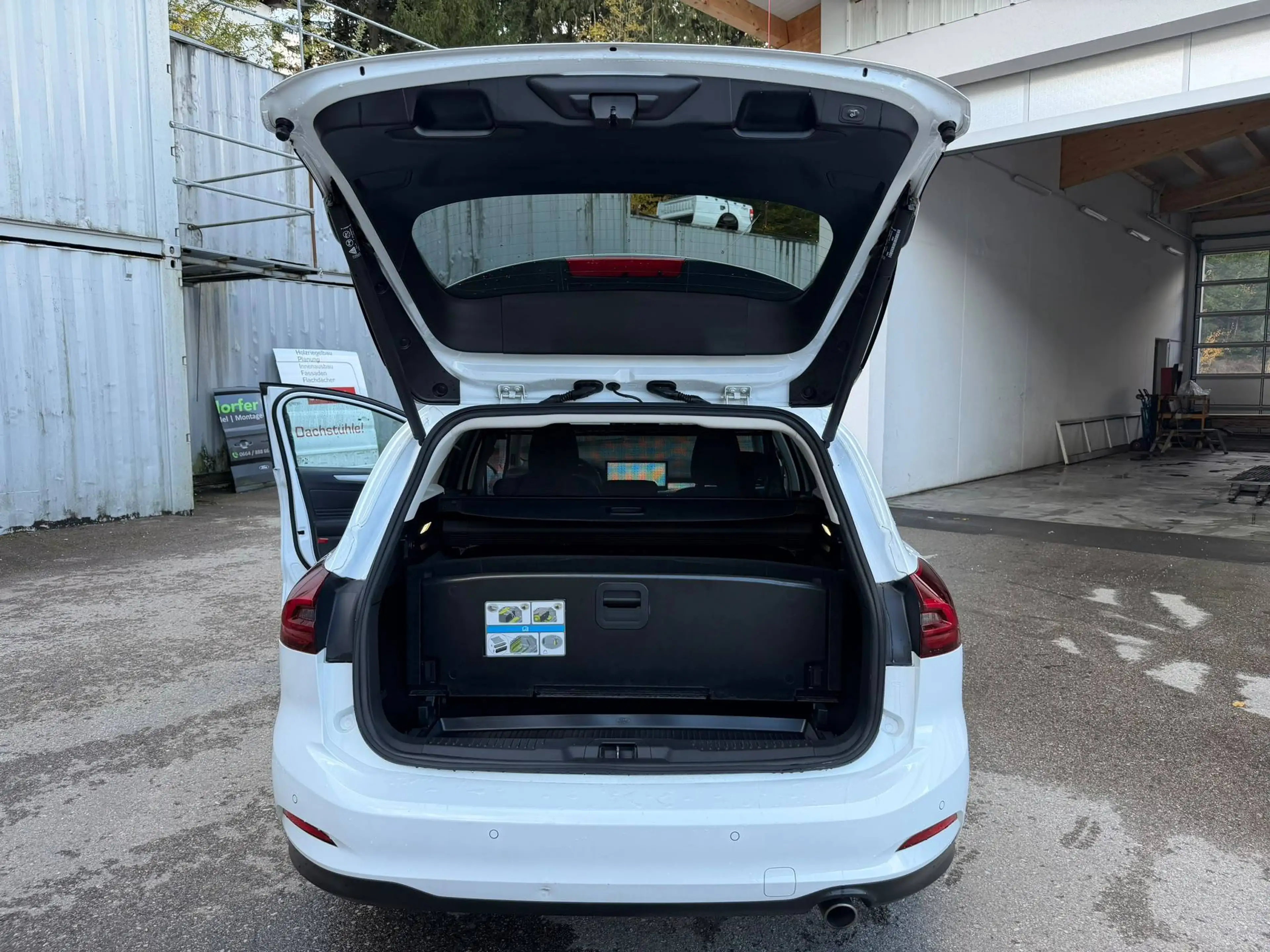 Ford Focus Titanium X, Winterpaket, Navi, Rückfahkamera — photo 11
