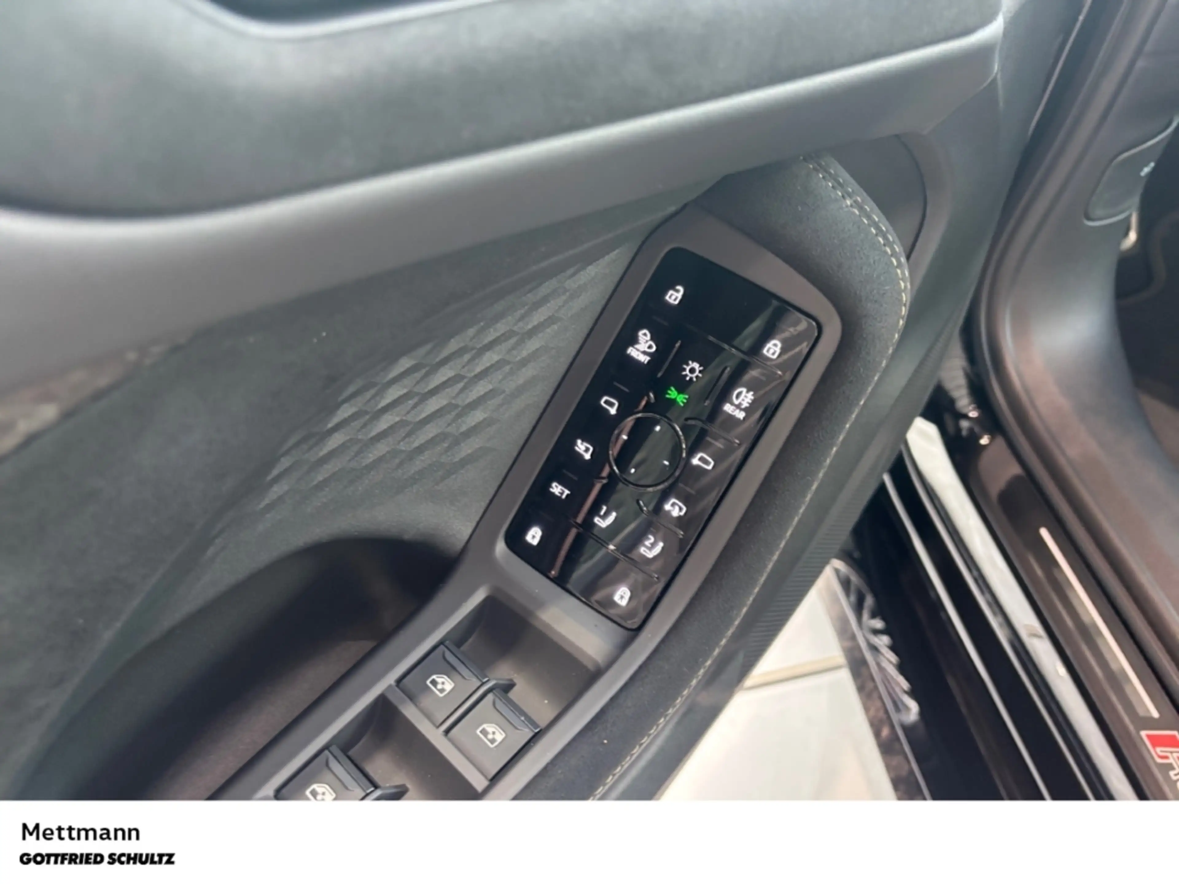 Audi RS5 PANO B&O KREAMIK CAMO-CARBON TECH PRO HUD — photo 9