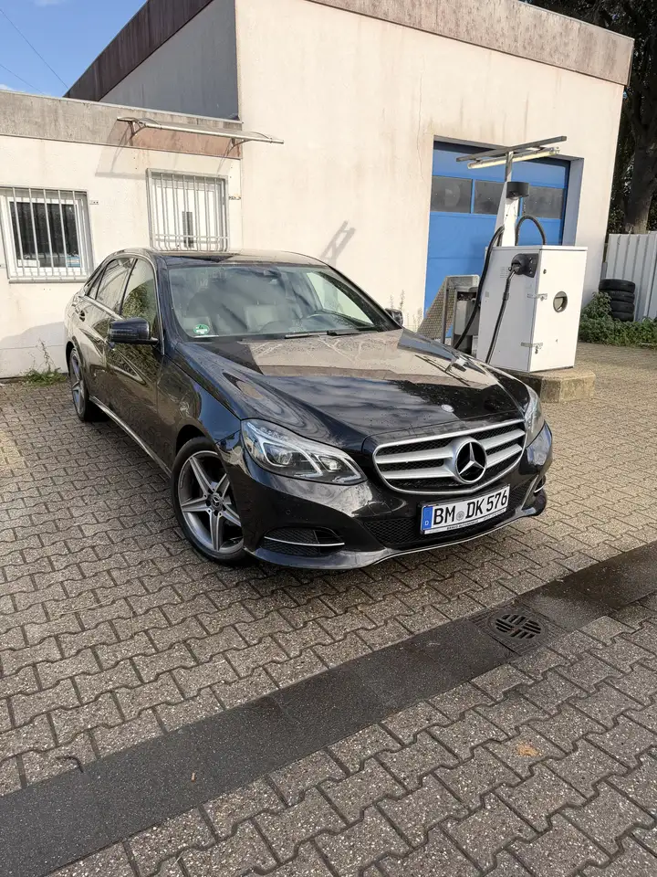 Mercedes-Benz E 220