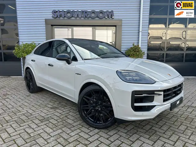Porsche Cayenne Coupé 3.0 E-Hybrid 23inch Vossen velgen|Pano|Sport