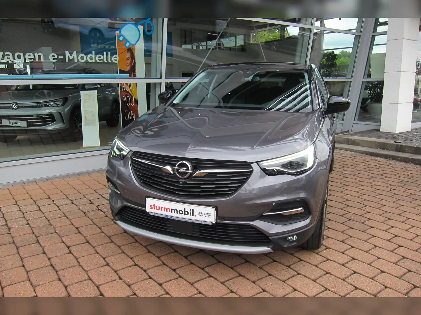 Opel Grandland Innovation Серый - 2
