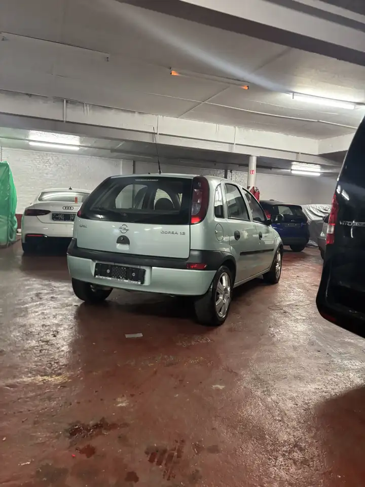 Opel Corsa 1.2i XE 16v Elegance, foto 3