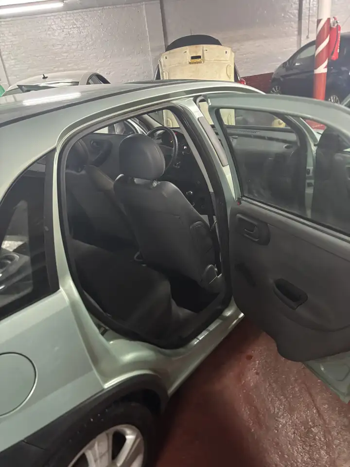 Opel Corsa 1.2i XE 16v Elegance, foto 12