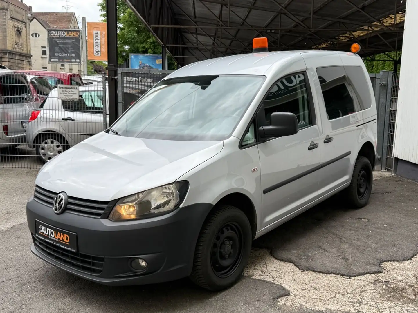 Volkswagen Caddy *2L*4Motion*inkMWST*2xSchiebetür*AHK*5Sitze Silber - 2