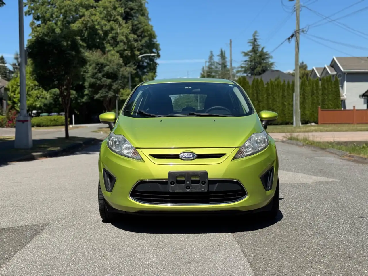 Ford Fiesta снимка Ford Fiesta