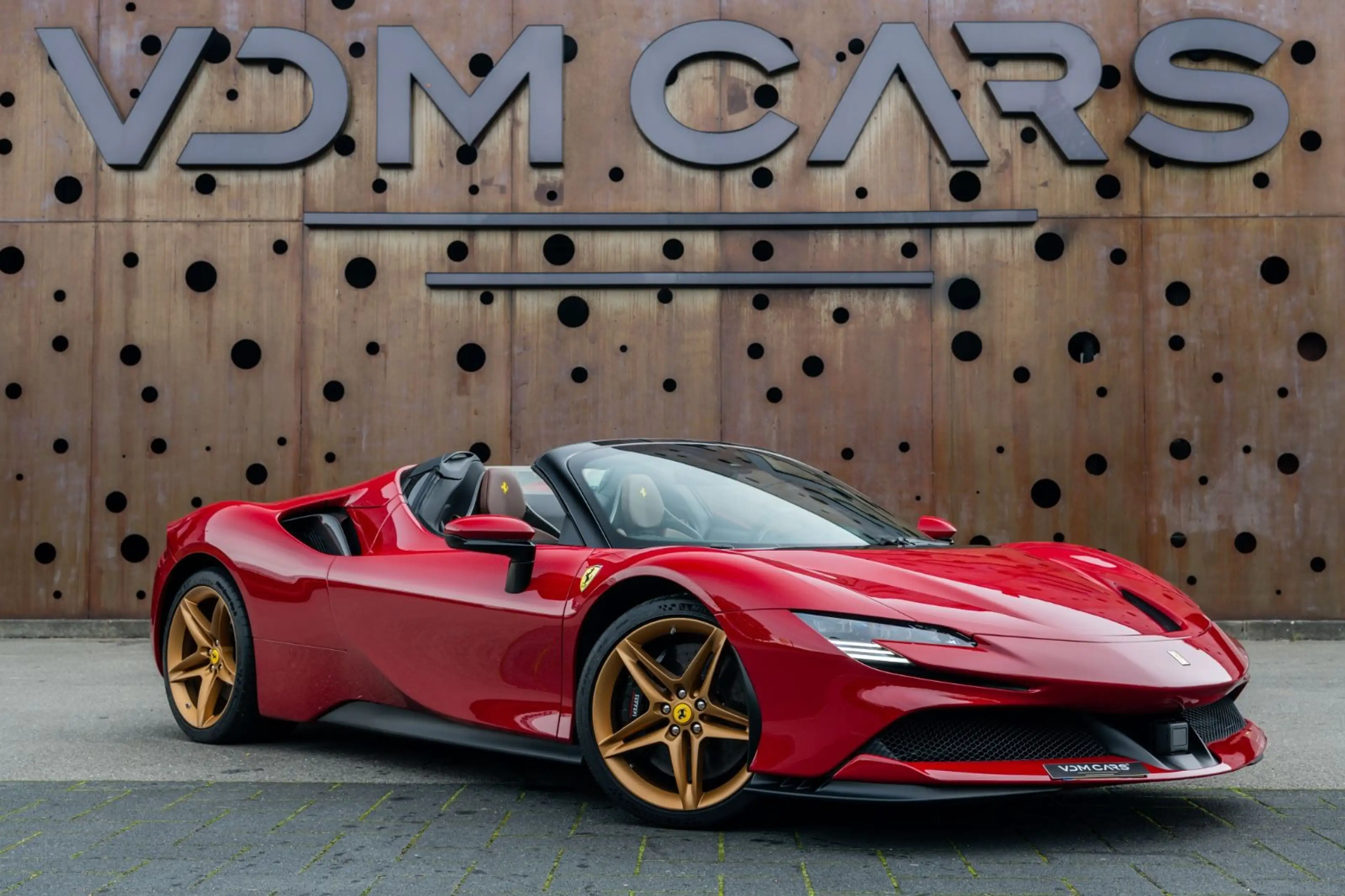Ferrari SF90 Spider LIFT*CARPLAY*AFS*TWO-TONE*CARBON* — photo 3