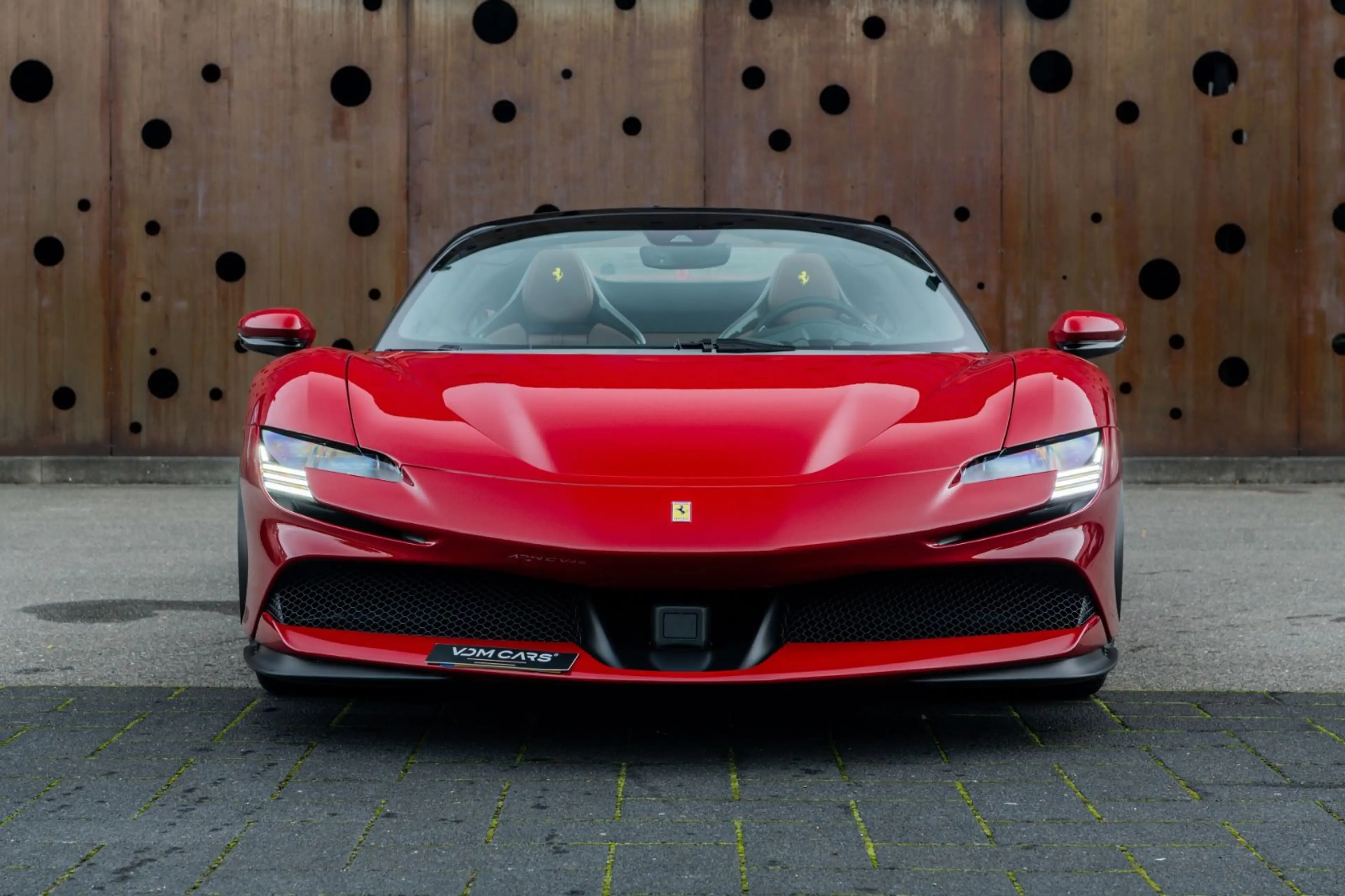 Ferrari SF90 Spider LIFT*CARPLAY*AFS*TWO-TONE*CARBON* — photo 2